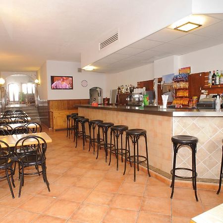 Hostal Montana San Antonio  Luaran gambar