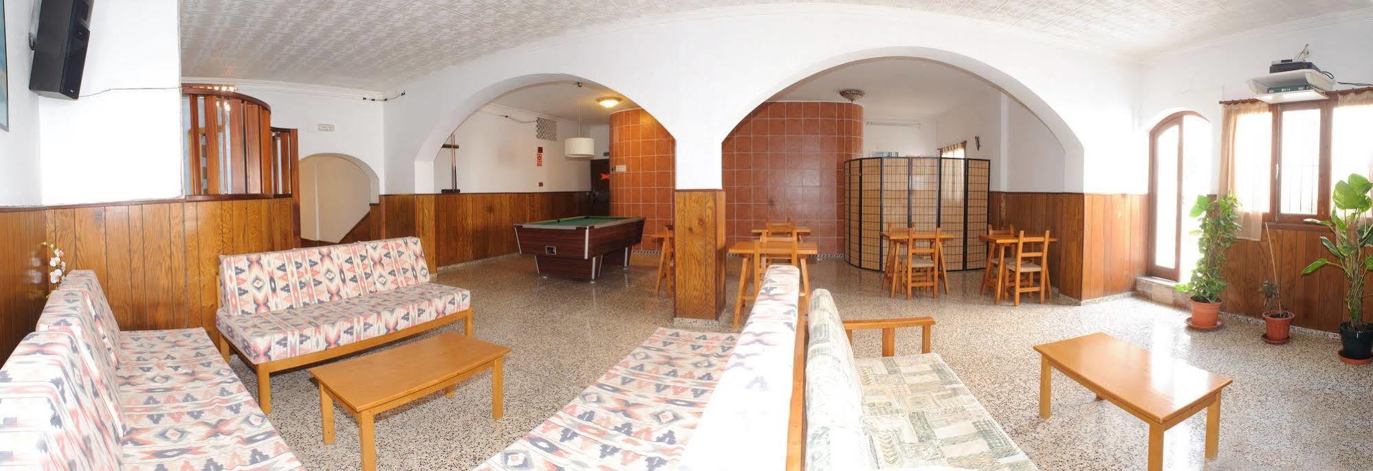 Hostal Montana San Antonio  Luaran gambar